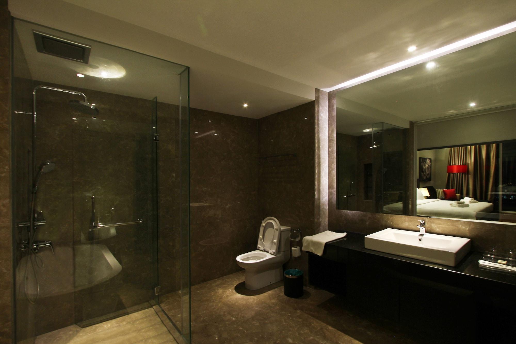 The Shore Hotel & Residences Malacca Esterno foto