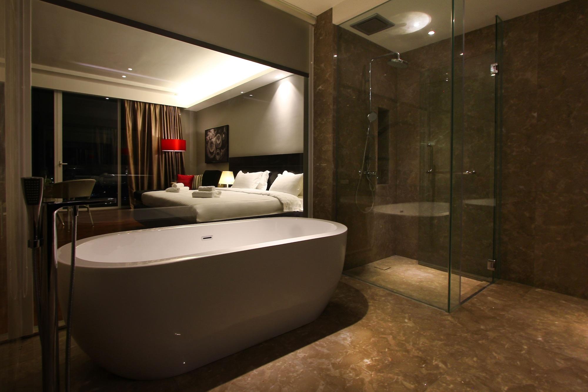 The Shore Hotel & Residences Malacca Esterno foto
