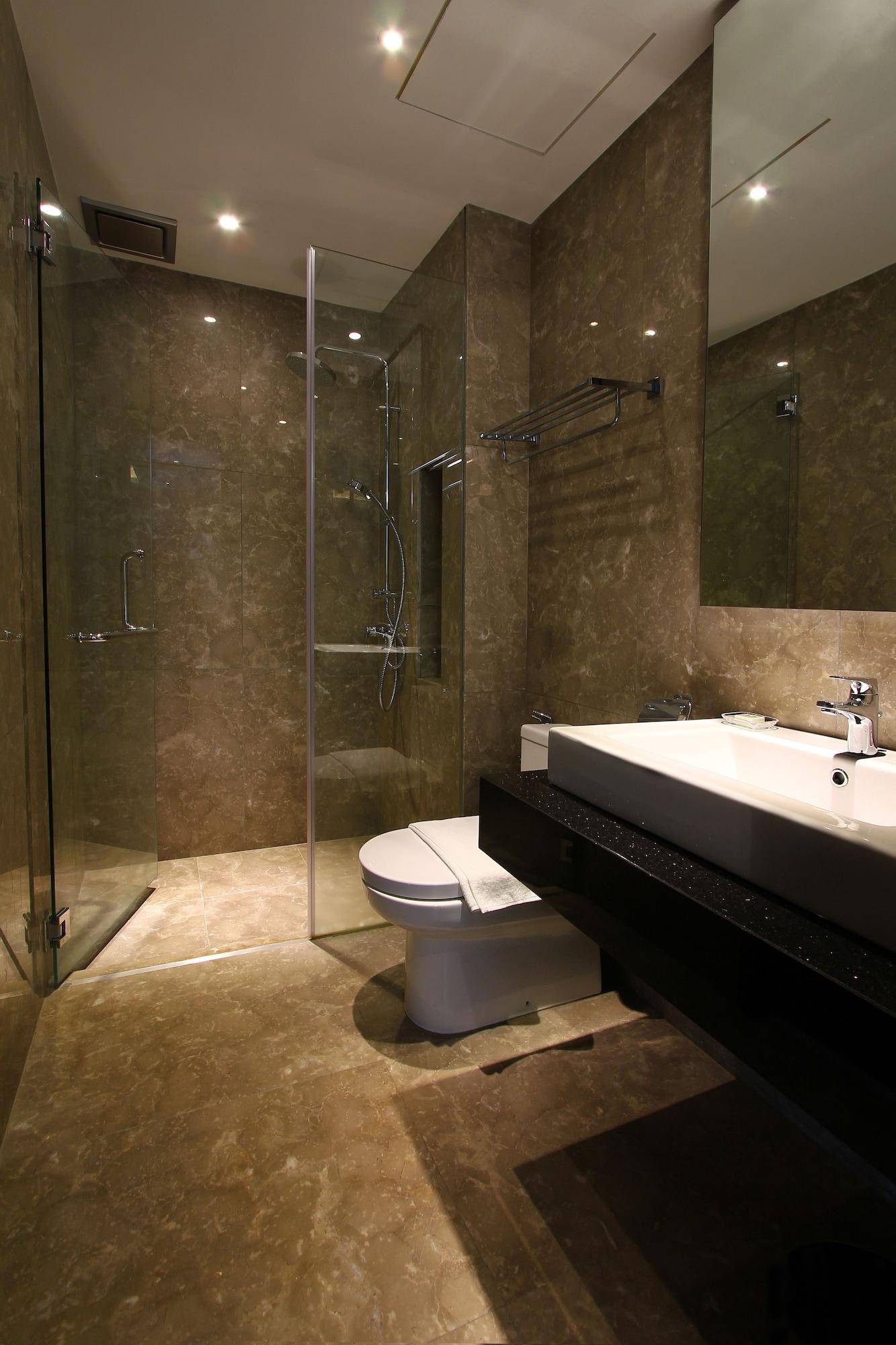 The Shore Hotel & Residences Malacca Esterno foto