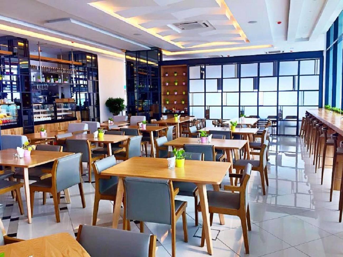 The Shore Hotel & Residences Malacca Esterno foto