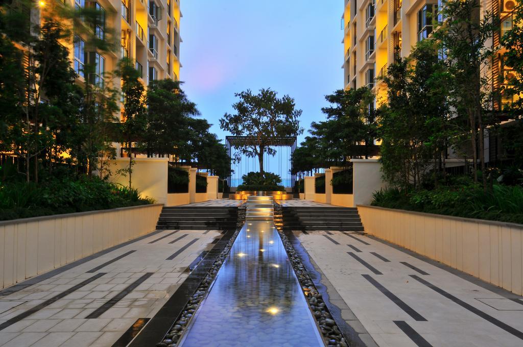 The Shore Hotel & Residences Malacca Esterno foto