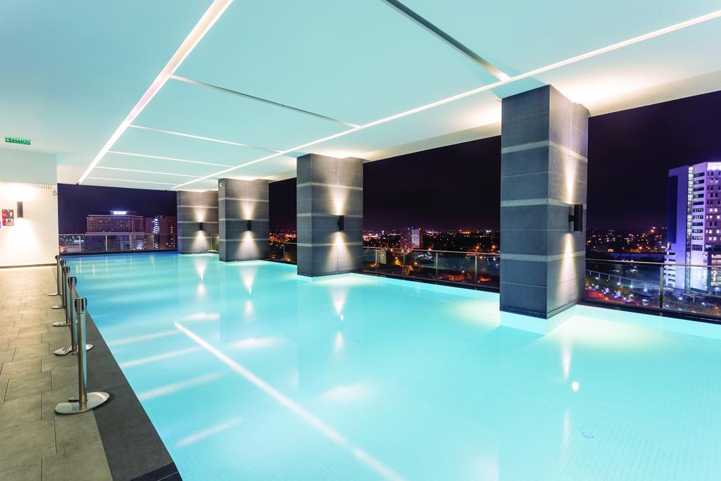 The Shore Hotel & Residences Malacca Esterno foto