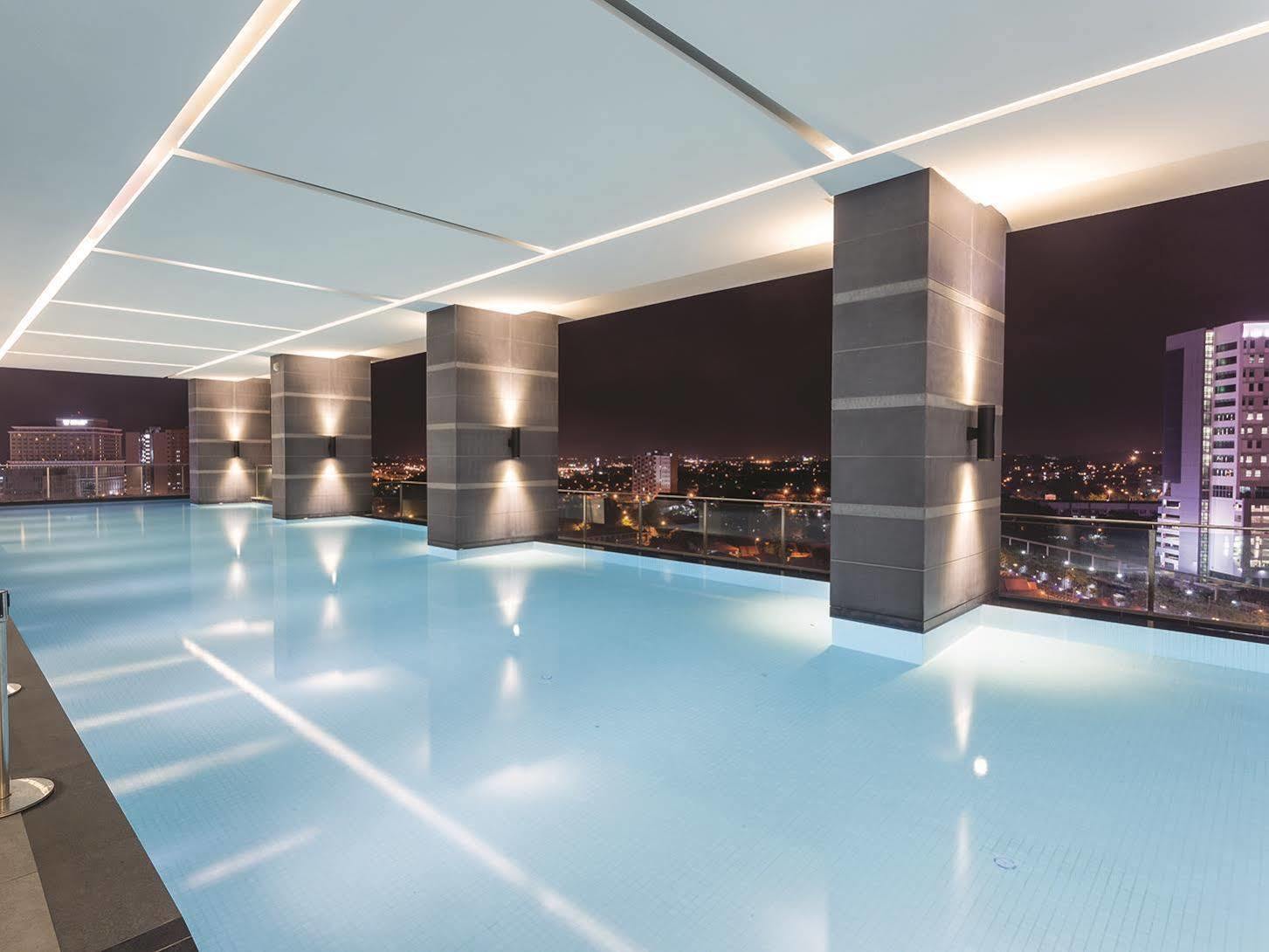 The Shore Hotel & Residences Malacca Esterno foto